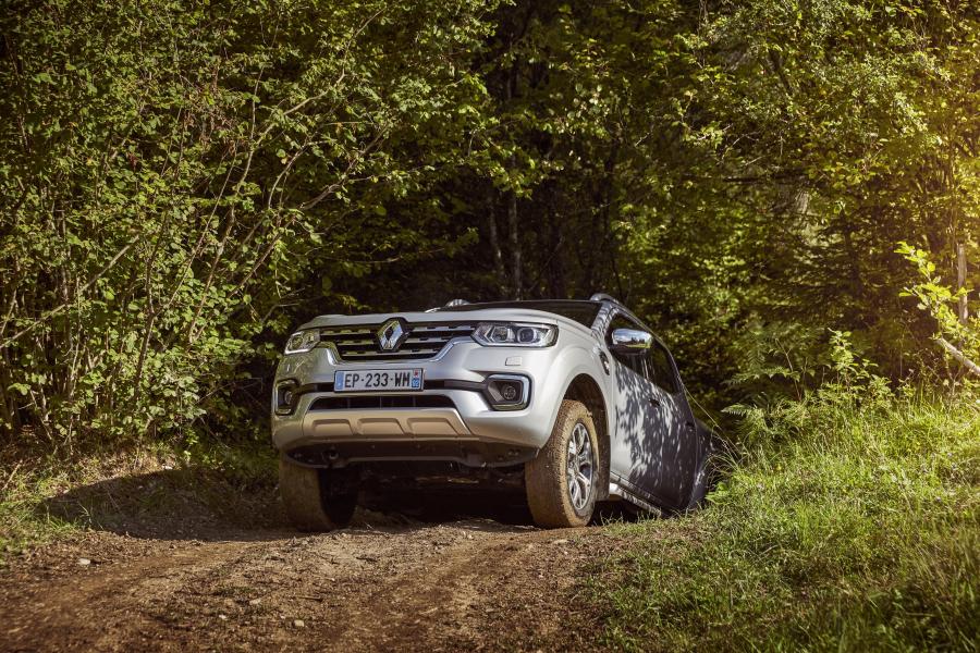  Renault Alaskan 2017 года  (WW) (фото 71 из 141)
